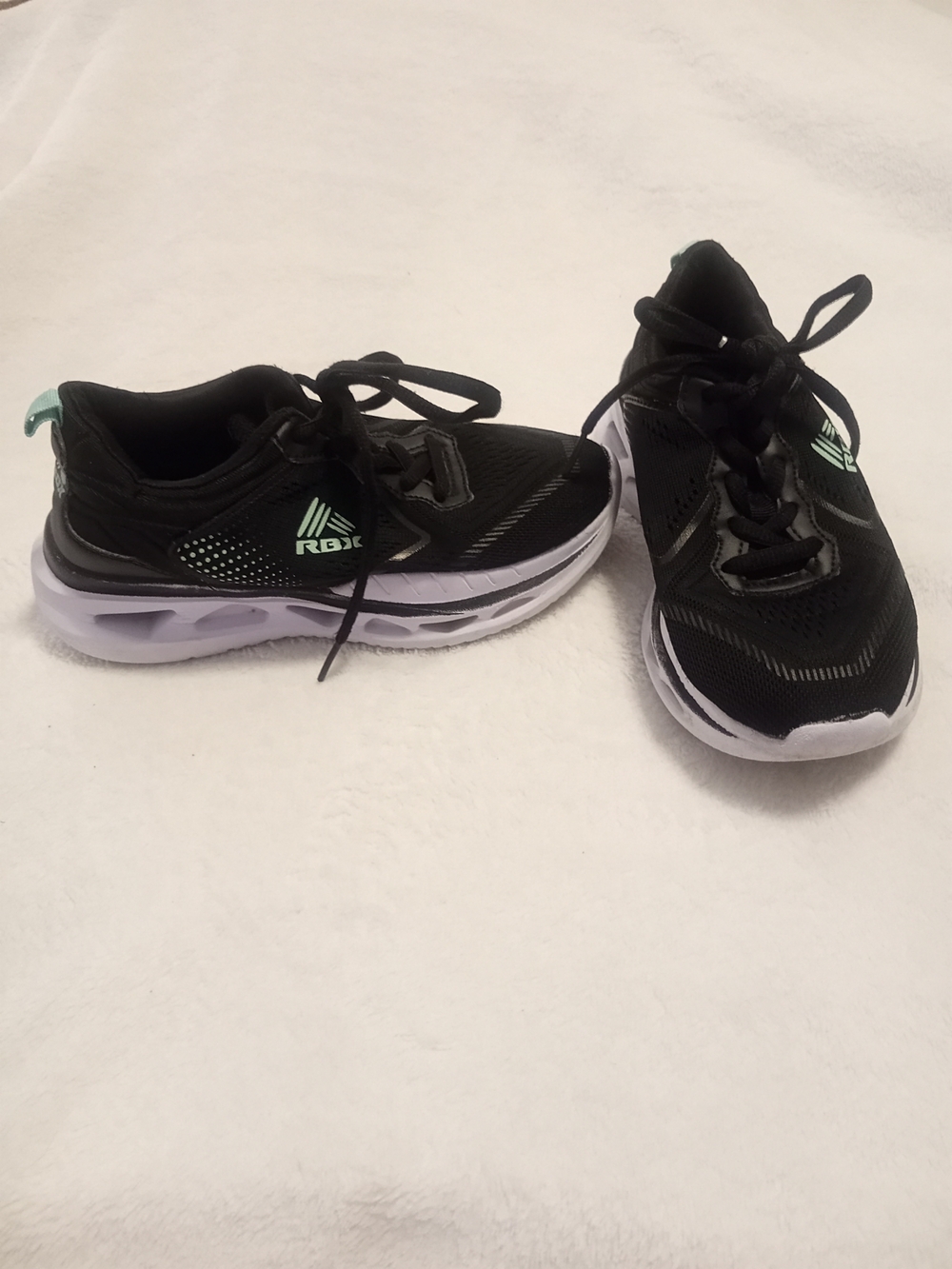 RBX Kids Black Sneakers with Mint Accent
